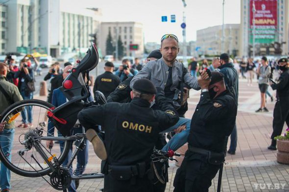 Колишні беркутівці служать режиму Лукашенка.