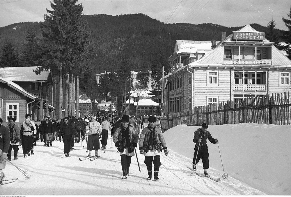 Ворохта: яким був популярний гірськолижний курорт 80 років тому (ФОТО) Ворохта: фото 80-літньої давності зроблені польським фотографом Генриком Поддембським
