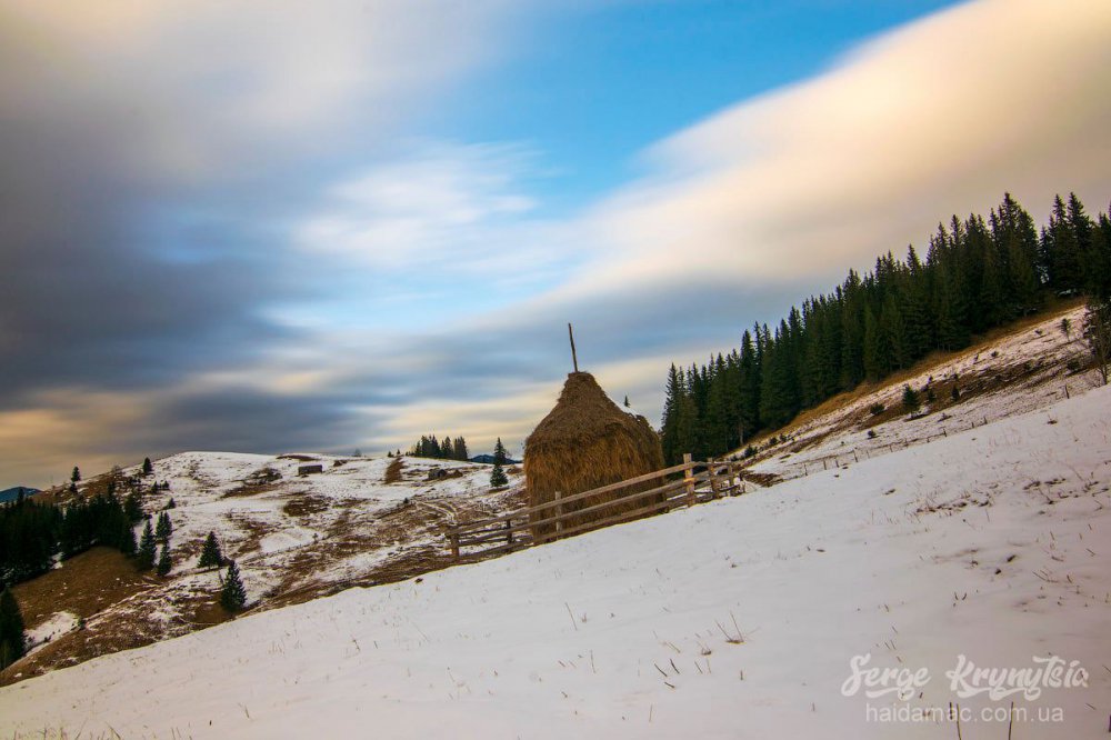 Справжня зимова казка в Дземброні: неймовірні світлини найвисокогірнішого села України. Фото