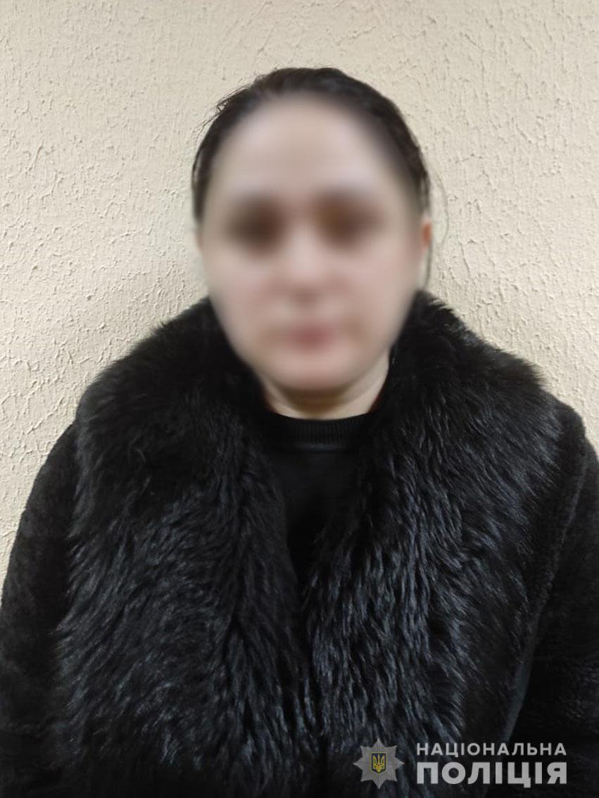 На Чернігівщині 67-річна жінка "потрапила на гачок" у шахраїв.