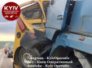 Под Киевом легковушку раздавило между фурой и бетономешалкой. Фото: Киев Оперативный