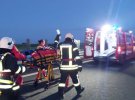 На румуно-угорському кордоні розбився мікроавтобус із українцями. Одна людина загинула, 16 скалічилися