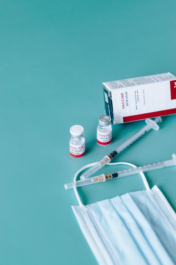 За словами Михайла Радуцького виробники вакцин AstraZeneca та Pfizer підтвердили ефективність своєї продукції щодо захворювання "індійським" штамом.