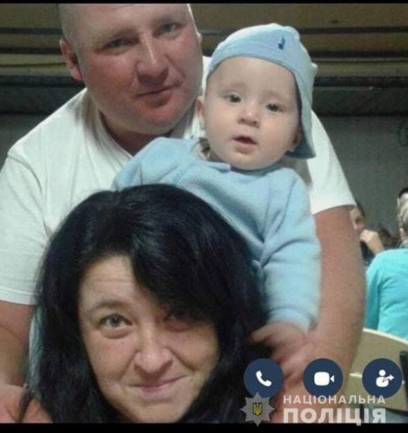 В Винницкой области разыскивают семью - Оксану и Владимира Казьмина, которые исчезли вместе с сыном 4-летним Матвеем. Семья якобы планировала поездку на море