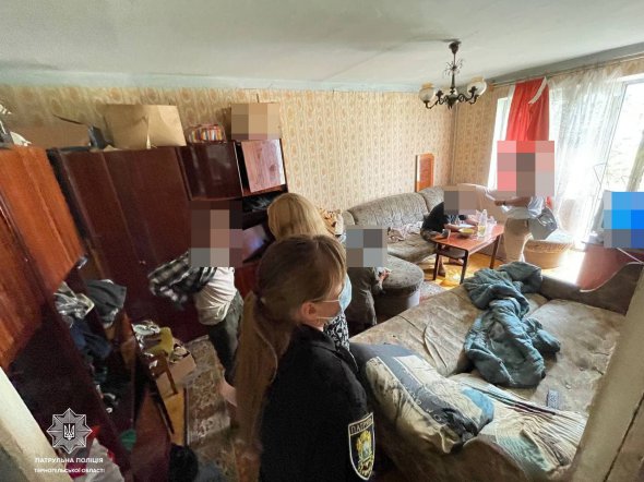 В Тернополе у горе-отца забрали 11-летнего мальчика, который два дня ничего не ел
