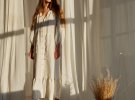 Дизайнер Андре Тан випустив лімітовану колекцію суконь і блуз із використанням решетилівської вишивки
