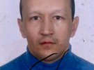 50-летний Сергей Белый из Глухова Сумской области убил сына 3-летнего Алексея. Отвез его в лесополосу, связал руки и ноги скотчем и надел на голову пакет