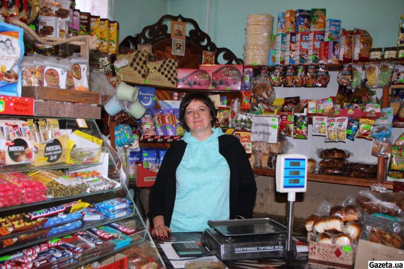Продавчиня Ольга Несмашна живе в Пархомівці 8 років
