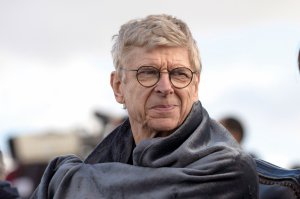 Француз Арсен Венґер із 1996-го по 2018 рік був головним тренером англійського ”Арсенала”. З 2019-го працює директором із глобального розвитку футболу в міжнародній федерації ФІФА. Пропонує проводити фінальні частини Кубка світу раз на два роки