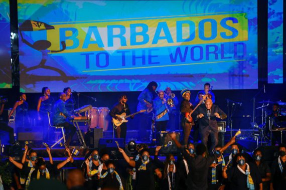 Барбадос святкує створення республіки