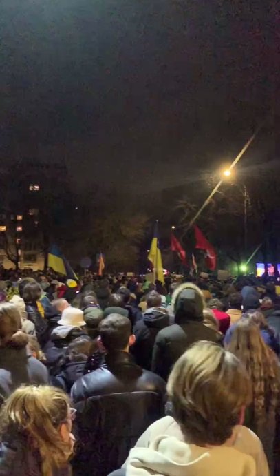 На вулицях Вільнюса зібрались акції на підтримку України