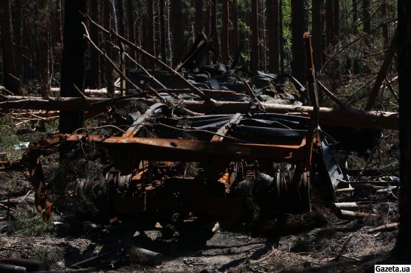 Росіяни збудували у лісі справжнє підземне місто. Тут вони жили та куховарили