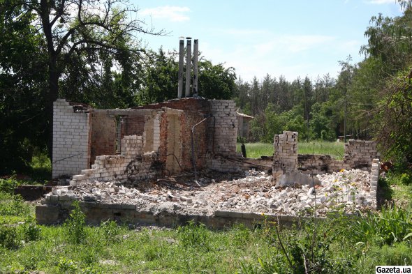 Є будівлі, які вщент згоріли внаслідок влучання ворожих снарядів