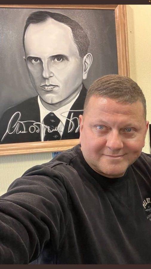 Українці 1 січня відзначають день народження Степана Бандери