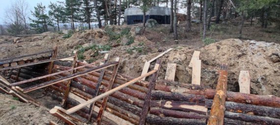 Кордон з Білоруссю на Житомирщині "зашивають" окопами та заливають бетоном