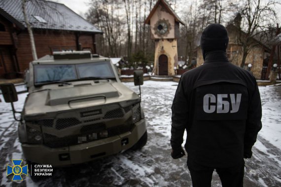 СБУ нейтралізувала злочинну організацію, яка тероризувала і залякувала мешканців Києва