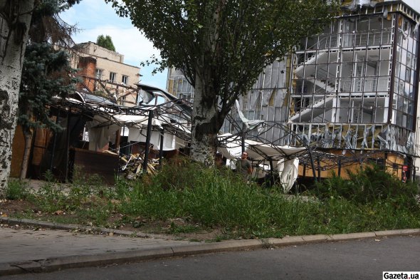 У ході боїв з окупантами у 2014 році було частково зруйновано цехи заводу Енергомашспецсталь та Краматорського заводу важкого верстатобудування