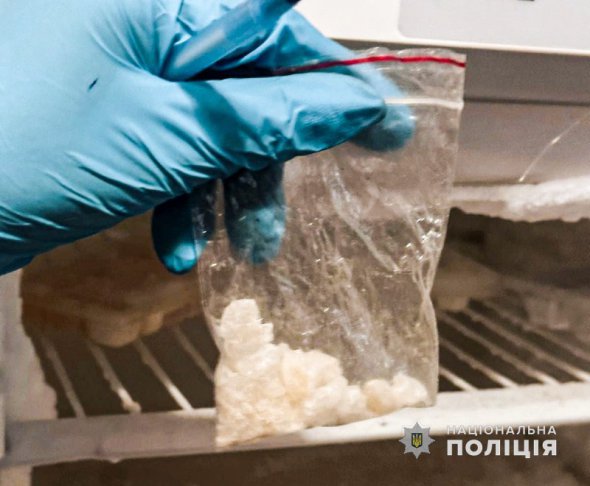 17-річний містянин продав дівчинці два пакетики з таблеткою екстазі (MDMA) та амфетаміном