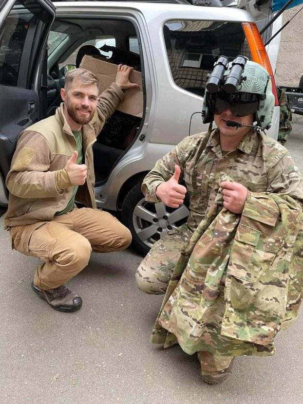 Андрій Пільщиков (ліворуч) з перших днів повномасштабної війни захищав Україну
