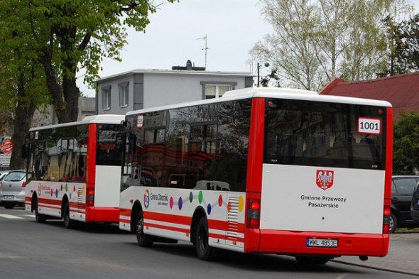 Автобус розрахований на перевезення 61 пасажира.