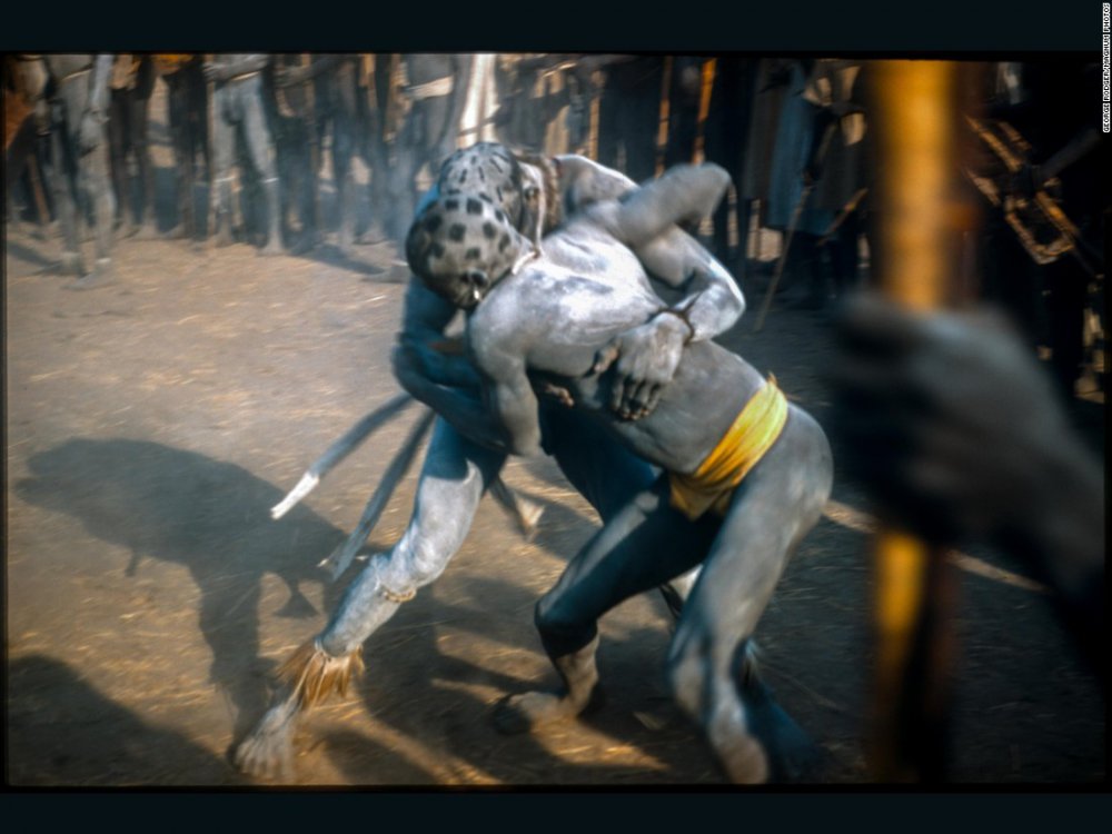 Показали удивительные фото африканских племен середины ХХ века Показали удивительные фото африканских племен середины ХХ века