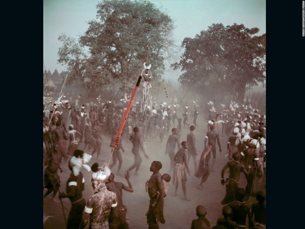 Показали удивительные фото африканских племен середины ХХ века