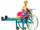 Лялька на інвалідному візку: дизайнер представив нову іграшку для дітей