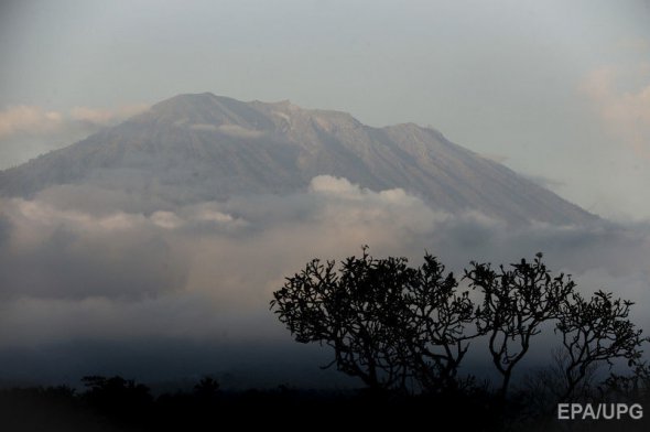 На Балі прокинувся вулкан Агугн