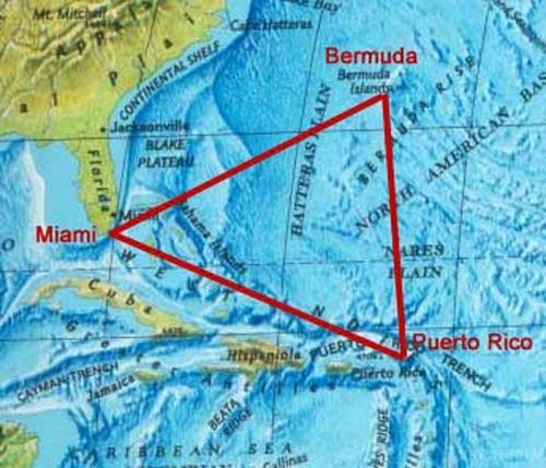 Бермудский треугольник - территория, расположенная между Бермудах, пуэр-Рико и южной Флоридой.