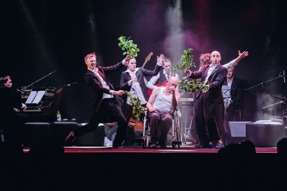 В Києві на Малій сцені концертного комплексу Stereo Plaza відбувся показ музично-драматичної вистави "Суд над Джоном Дем'янюком"