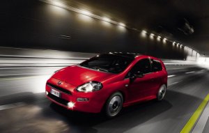 Автомобиль Fiat Punto назвали самым опасным в мире