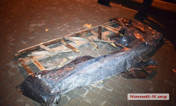 Військовослужбовець провалився в 3-метрову яму