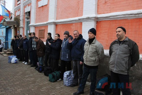 Пленные в ЛНР украинцы перед обменом