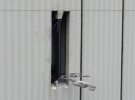 Преступники смогли обойти защиту высокого уровня в тюрьме. В том числе, сломали железобетонные перегородки в вентиляционных отверстиях.