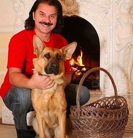 Павел Зибров с немецкой овчаркой Габи