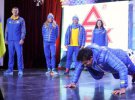 Автором парадной коллекции снова выступил Андре Тан