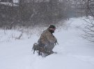 Противник время от времени пытается вернуть утраченное. Днем работают и снайперы