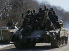 Выход из Дебальцево проходил в несколько этапов и длился несколько суток. Некоторые подразделения потеряли машины вследствие засад, которые устраивали российские боевики, и выходили пешком.