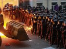 Ночь со 2 на 3 декабря, балерина на пуантах в захваченном митингующими Октябрьском дворце
