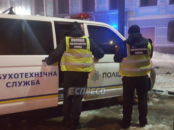 У центрі Києва з гранатомету розстріляли ресторан — ЗМІ