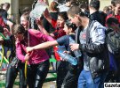 Для "водных баталий" обустроили специальный водяной городок на площади Рынок