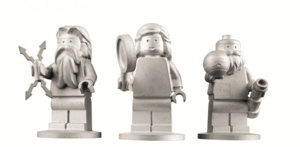 Фигурки Юноны, Юпитера и Галилео компании "Lego"