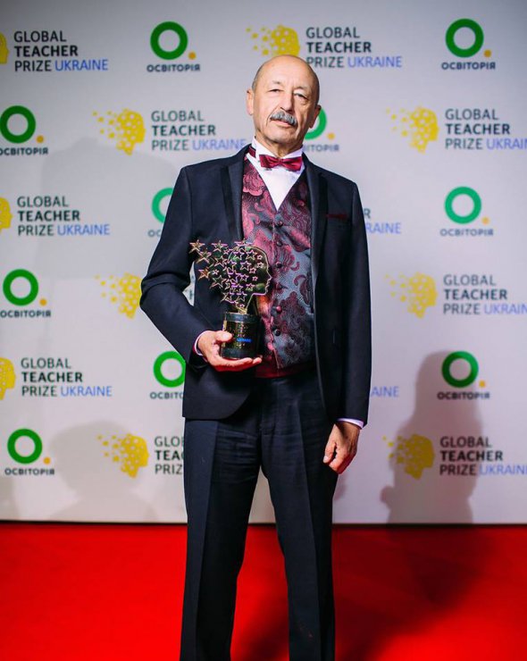 У минулому році переміг 71-річний вчитель фізики Паул Пшенічка з Чернівців