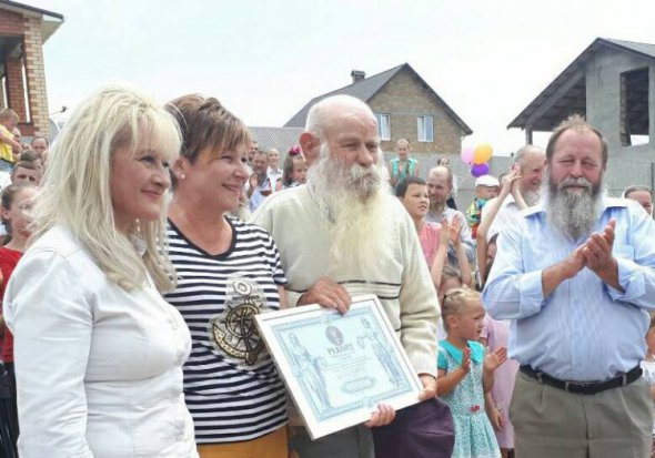 Родина Семенюків - найбільша родина в Україні.