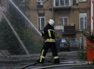 У Києві зайнялася 2-поверхова будівля покинутого дитячого садка