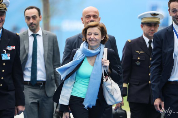   French Defense Minister Florence Parli put a hat on top of NATO 