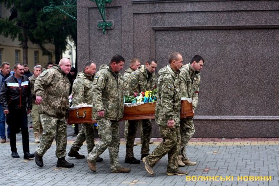 У Луцьку попрощалися із загиблим бійцем 14-ї омбр Максимом Пасичнюком