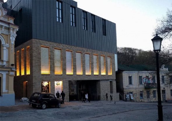 Скандально реконструйований театр на Подолі номінували на європейську архітектурну премію.