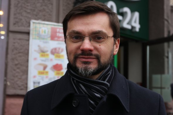 Олексій Дорошенко: "В Україні ціна хліба не залежить від того, скільки зерна збираємо. Адже фермер свій врожай може продати як на зовнішньому, так і на внутрішньому ринку. Раніше експортувати зернові було вигідніше. Зараз на внутрішньому ринку ціна вища".