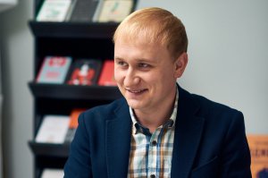 Ви ризикуєте взагалі втратити подальшу можливість вибору книжок за більш-менш доступною ціною та в асортименті, який вас влаштує
